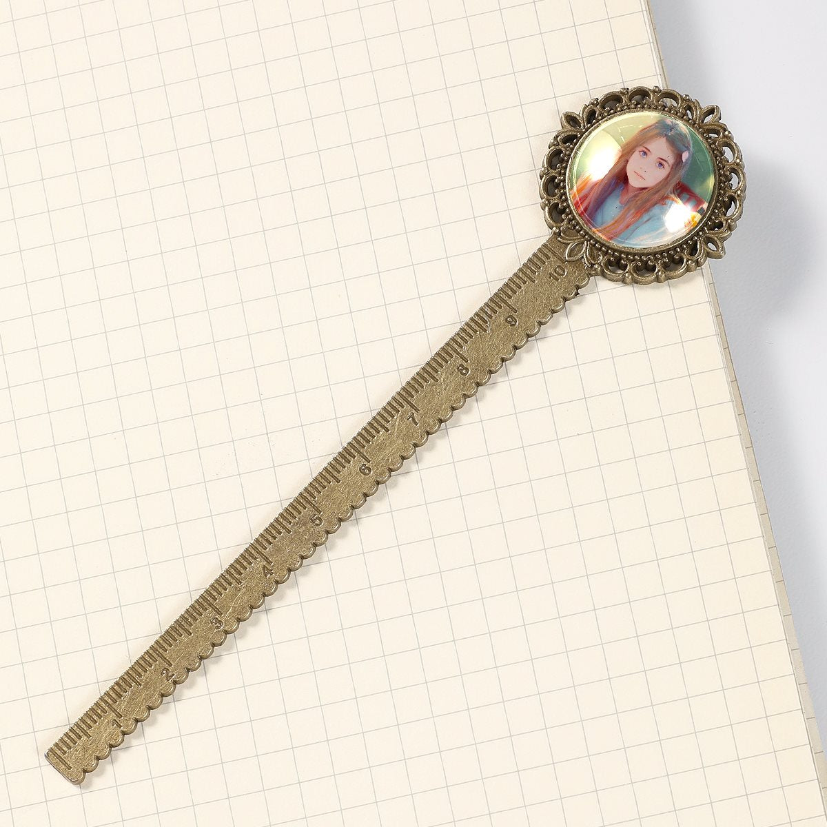 Stainless steel retro lace bookmarklet