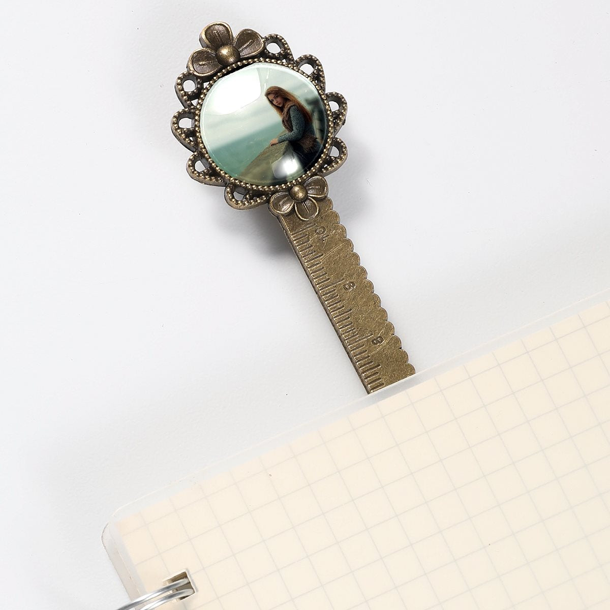 Stainless steel retro lace bookmarklet